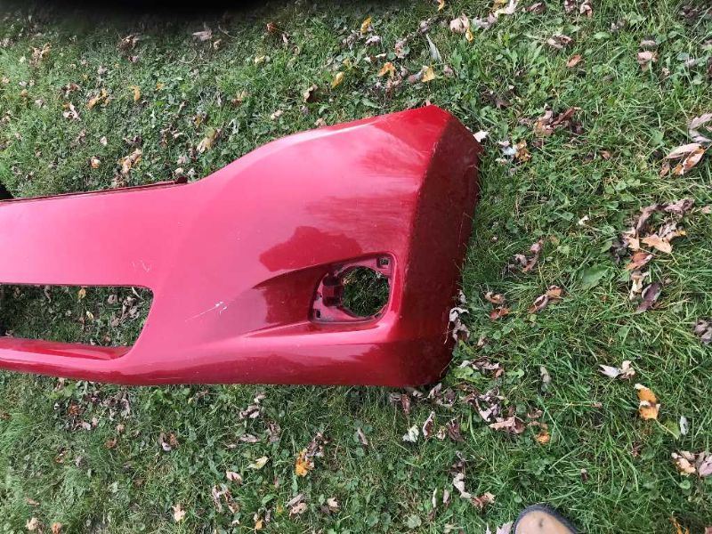 Defensa (parachoques) delantera usada original (OEM) Toyota Venza 2009-2016