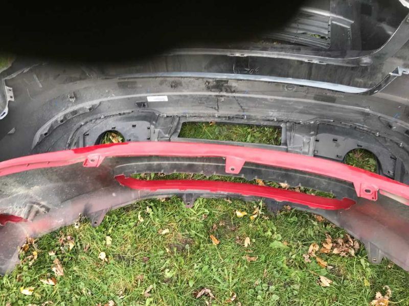 Defensa (parachoques) delantera usada original (OEM) Toyota Venza 2009-2016