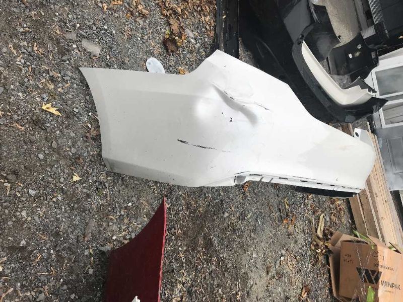 Defensa (parachoques) trasera usada original (OEM) Toyota Camry 2015-2017