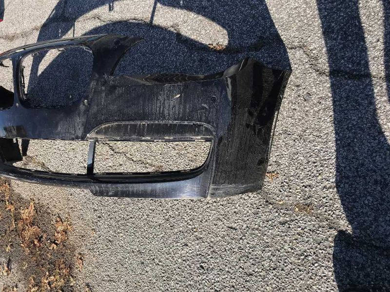Defensa (parachoques) delantera usada original (OEM) BMW 740I 2011-2012
