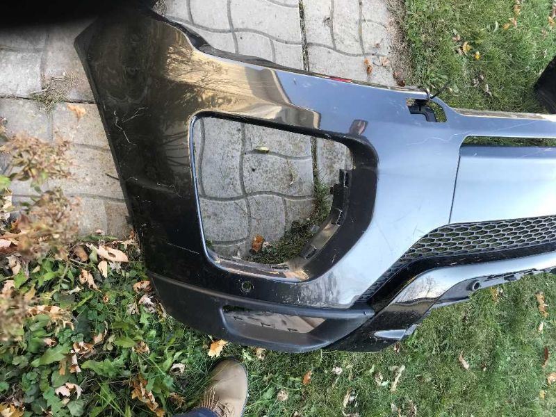 Defensa (parachoques) delantera usada original (OEM) Land Rover Range Rover Evoque 2016-2019