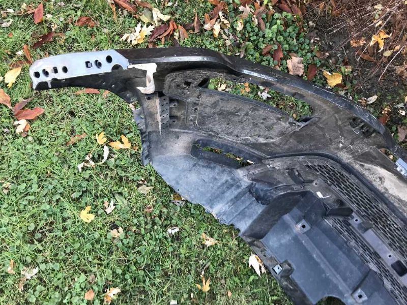 Defensa (parachoques) delantera usada original (OEM) Land Rover Range Rover Evoque 2016-2019