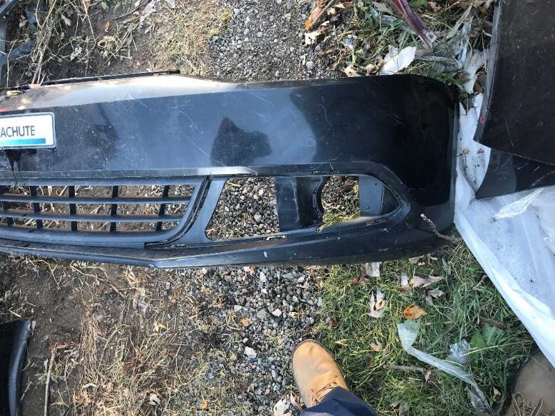 Defensa (parachoques) delantera usada original (OEM) Volkswagen Jetta 2011-2014
