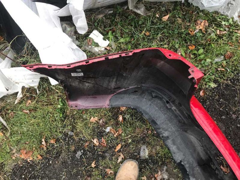 Defensa (parachoques) trasera usada original (OEM) KIA RIO 2012-2015