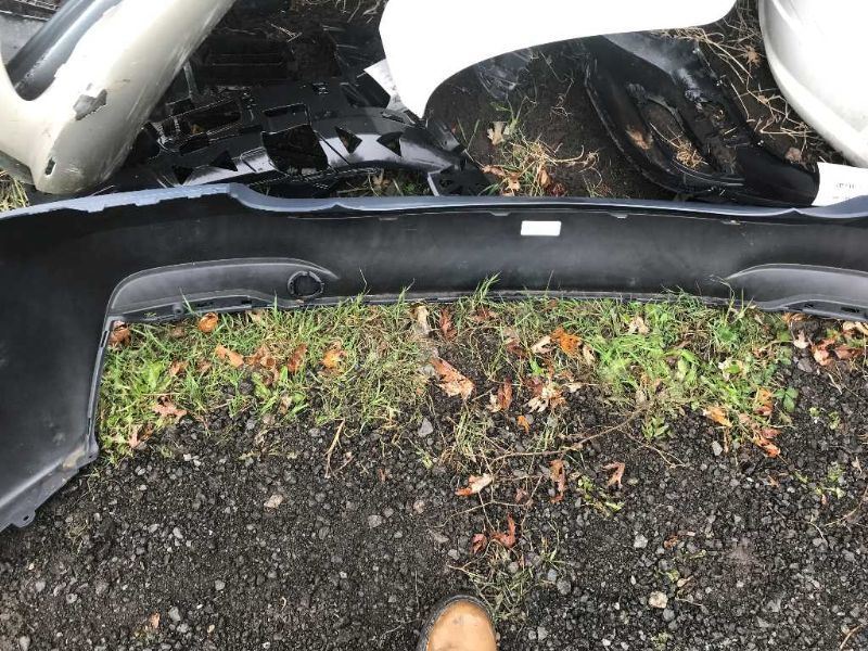 Defensa (parachoques) trasera usada original (OEM) BMW 230I 2017-2021