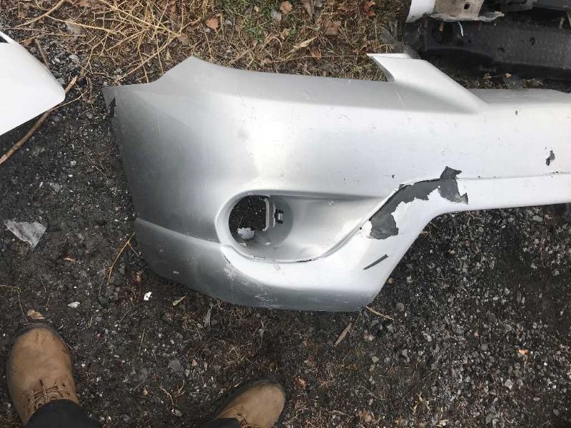 Defensa (parachoques) delantera usada original (OEM) Toyota Matrix 2005-2008