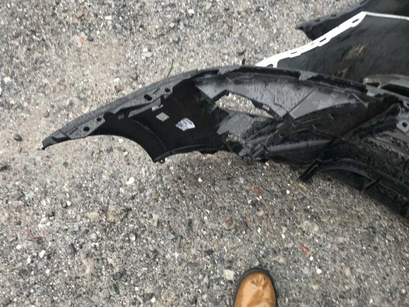 Front bumper cover used genuine OEM Porsche Macan 2015-2018