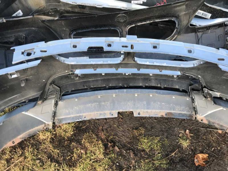 Defensa (parachoques) delantera usada original (OEM) BMW X3 2011-2014