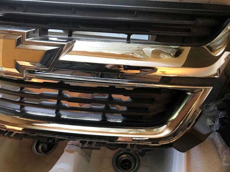 Parrilla usada original (OEM) Chevrolet Colorado 2015-2020