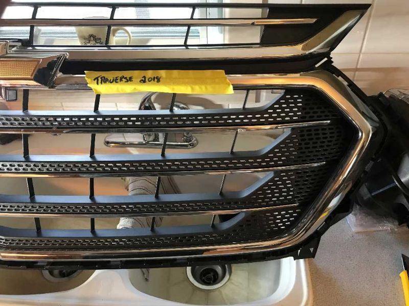 Grille used genuine OEM Chevrolet Traverse 2018-2021