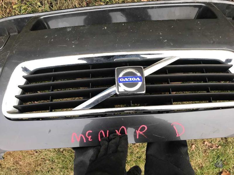 Front Bumper Cover used genuine OEM Mercedes-Benz C300 2008-2011