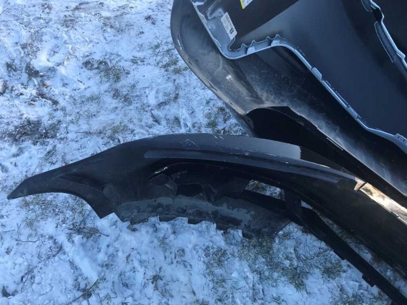 Defensa (parachoques) delantera usada original (OEM) Volkswagen Jetta 2011-2014