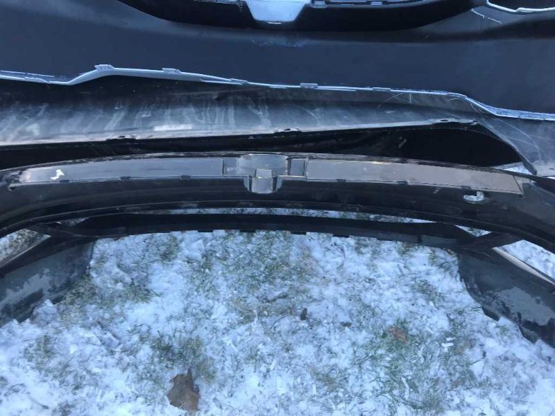 Defensa (parachoques) delantera usada original (OEM) Volkswagen Jetta 2011-2014
