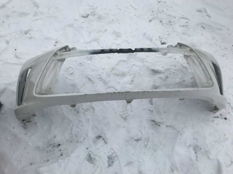 Defensa (parachoques) delantera usada original (OEM) Toyota Camry 2015-2017