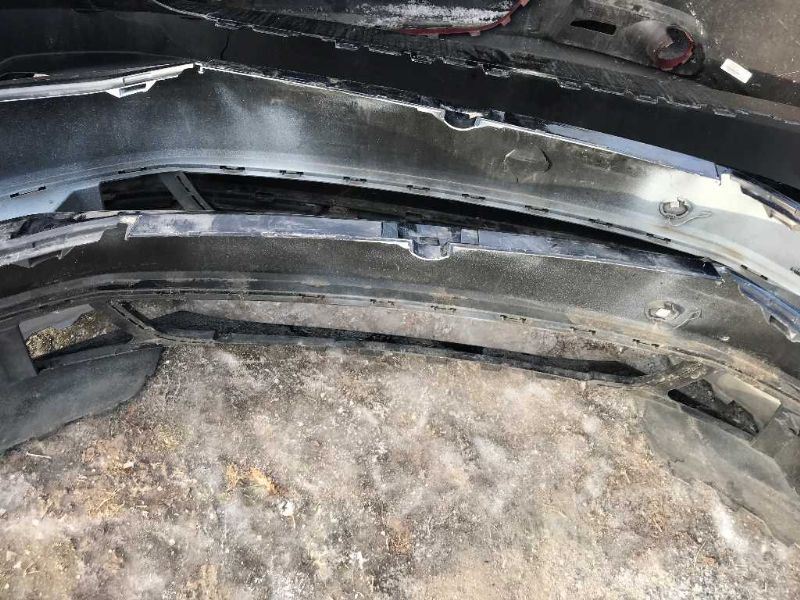 Defensa (parachoques) delantera usada original (OEM) Volkswagen Jetta 2011-2014