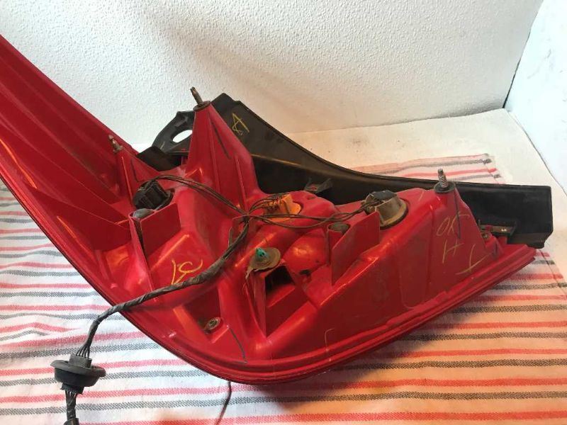 Right taillamp assembly used genuine OEM Nissan Versa 2007-2012