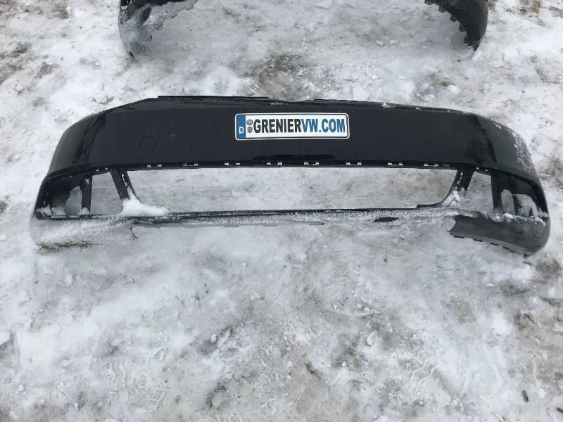Defensa (parachoques) delantera usada original (OEM) Volkswagen Jetta 2011-2014