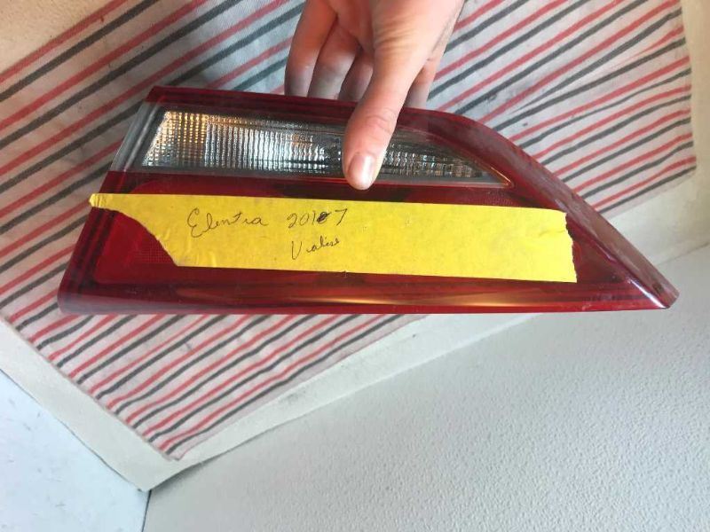 Calavera (luz trasera) derecha usada original (OEM) Hyundai Elantra 2017-2018