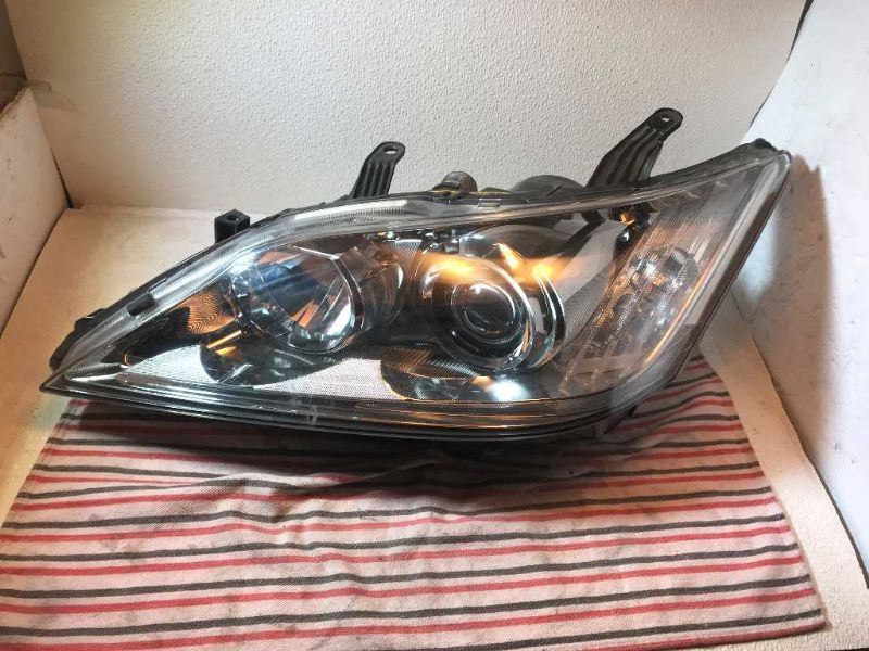 Left headlamp lens/housing used genuine OEM Lexus ES350 2012