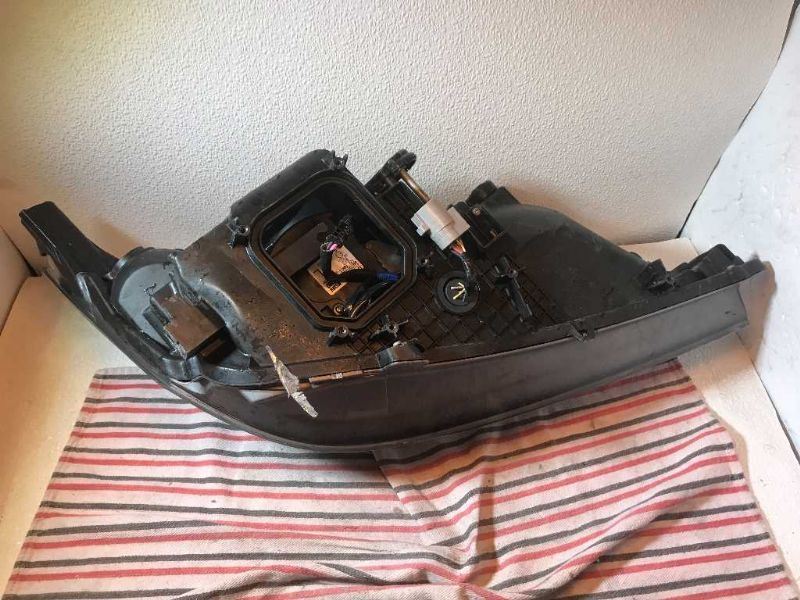 Left headlamp lens/housing used genuine OEM Lexus ES350 2012