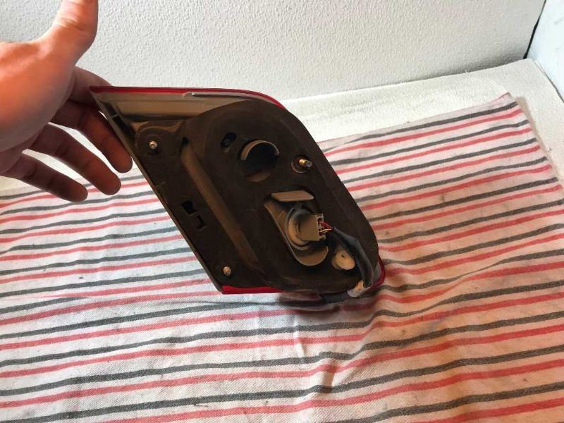 Right taillamp assembly inner used genuine OEM Toyota Camry 2010-2011