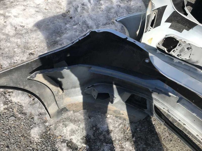 Defensa (parachoques) delantera usada original (OEM) Volkswagen Jetta 2011-2014