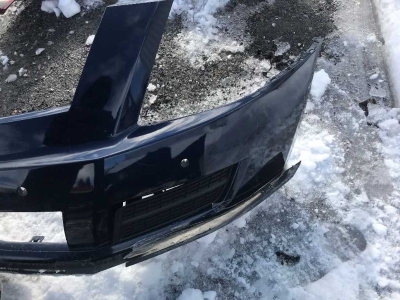 Defensa (parachoques) delantera usada original (OEM) Cadillac SRX 2010-2012