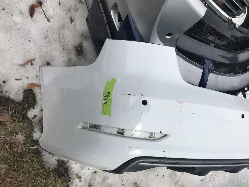Defensa (parachoques) trasera usada original (OEM) Audi A3 2015-2016