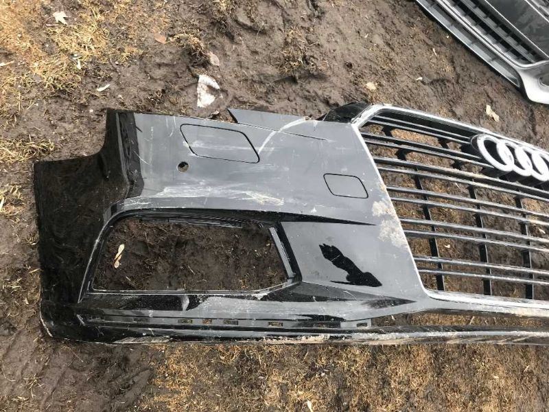 Defensa (parachoques) delantera usada original (OEM) Audi A3 2017-2020