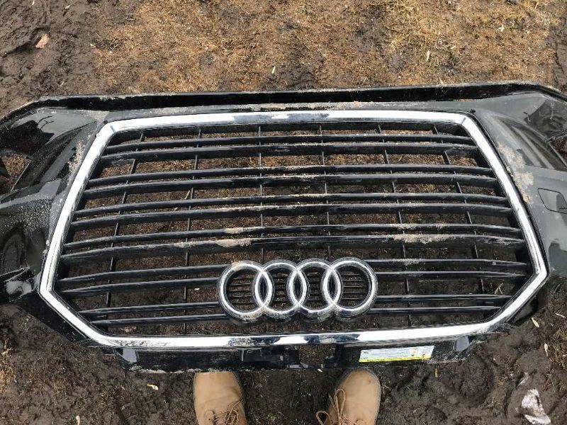 Defensa (parachoques) delantera usada original (OEM) Audi A3 2017-2020