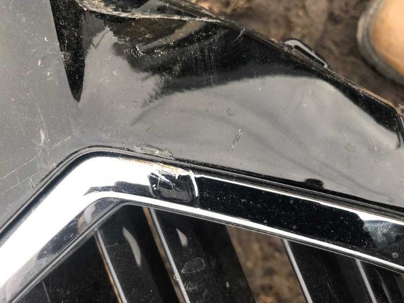 Defensa (parachoques) delantera usada original (OEM) Audi A3 2017-2020