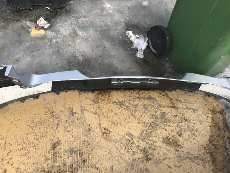 Defensa (parachoques) trasera usada original (OEM) Volkswagen Tiguan 2012-2017