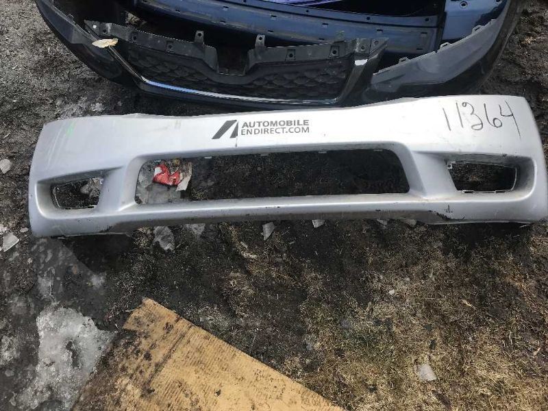 Defensa (parachoques) delantera usada original (OEM) Honda Civic 2009-2011