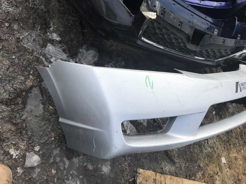 Defensa (parachoques) delantera usada original (OEM) Honda Civic 2009-2011