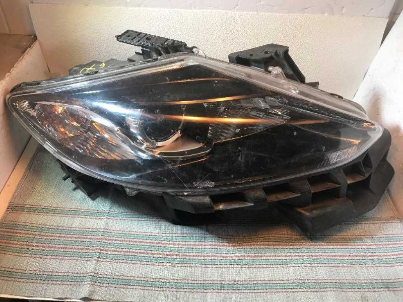 Faro usado original (OEM) Mazda CX-9 2013-2015