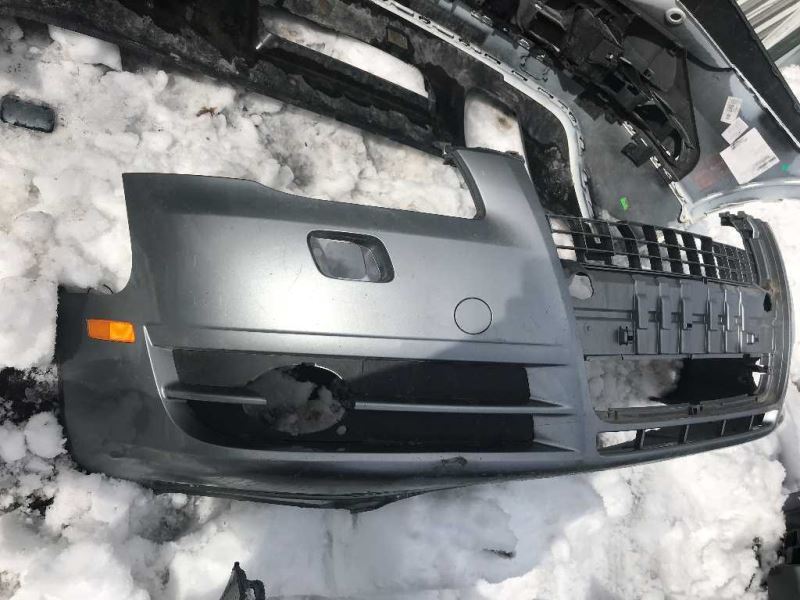 Defensa (parachoques) delantera usada original (OEM) Audi A4 2009-2012