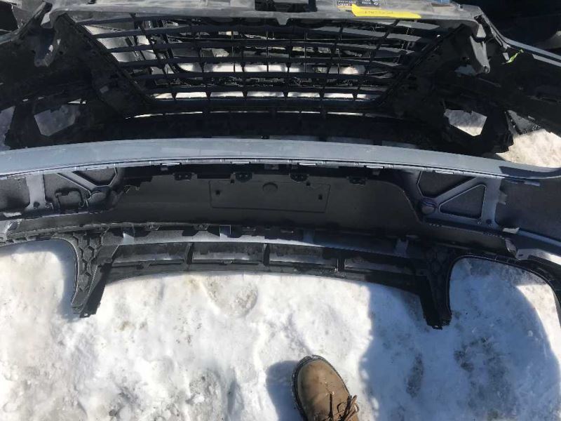 Rear Bumper Cover used genuine OEM Porsche Macan 2015-2018