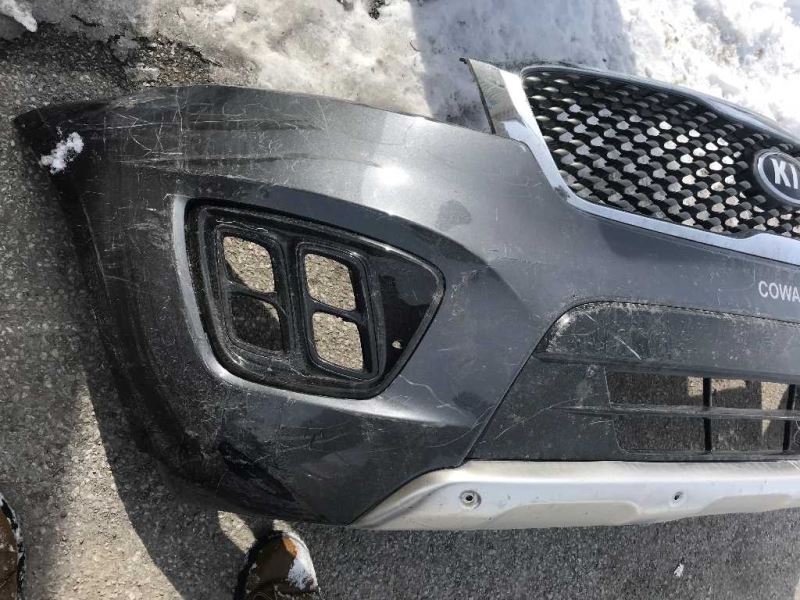 Right front bumper insert used genuine OEM KIA Sorento 2016-2018
