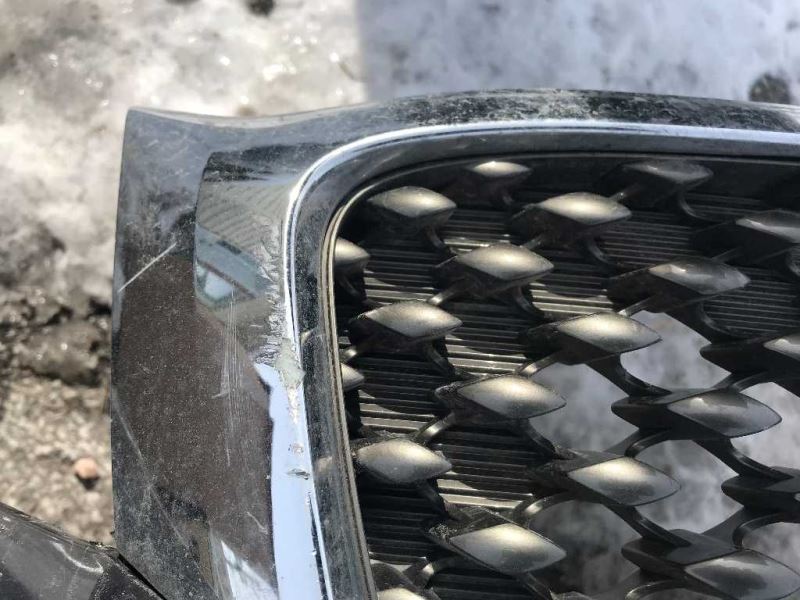 Right front bumper insert used genuine OEM KIA Sorento 2016-2018