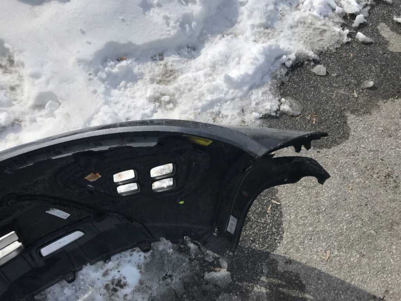 Right front bumper insert used genuine OEM KIA Sorento 2016-2018