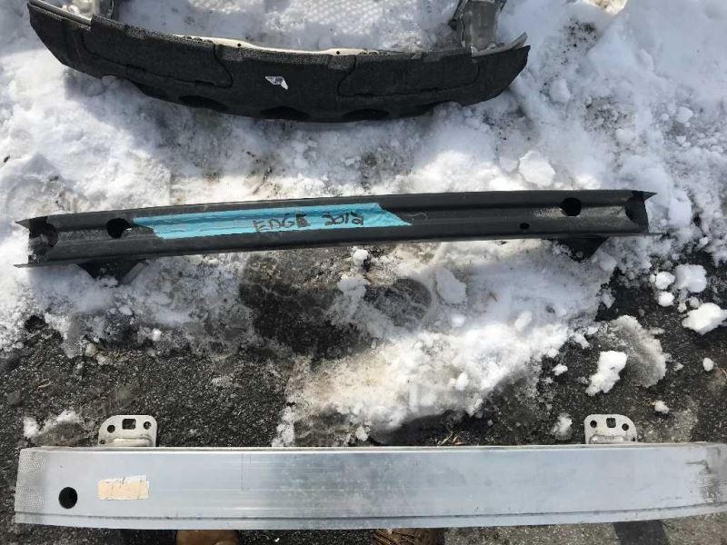 Refuerzo de defensa trasero usado original (OEM) Lincoln MKX 2007-2015