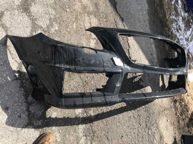 Defensa (parachoques) delantera usada original (OEM) Mercedes-Benz Mercedes SLK 2012-2016