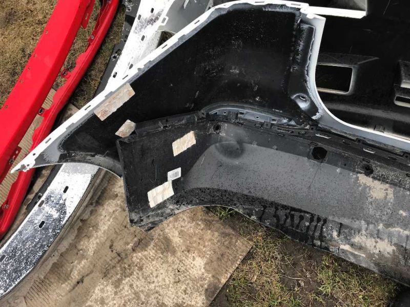 Defensa (parachoques) trasera usada original (OEM) Chevrolet Equinox 2018-2024