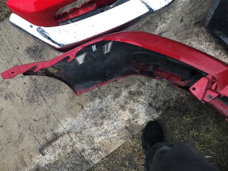 Defensa (parachoques) delantera usada original (OEM) Dodge Avenger 2008-2010