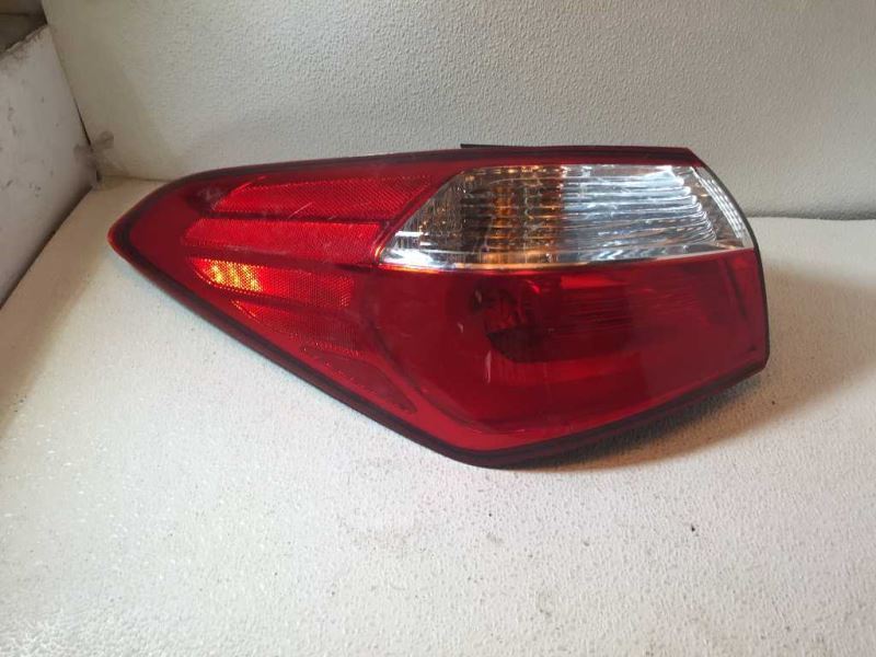 Left taillamp assembly outer used genuine OEM KIA Forte 2014-2016