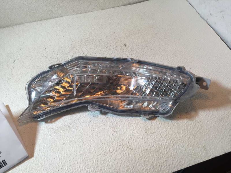Direccional izquierda usada original (OEM) Toyota Camry 2015-2017