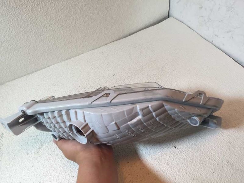 Direccional izquierda usada original (OEM) Toyota Camry 2015-2017