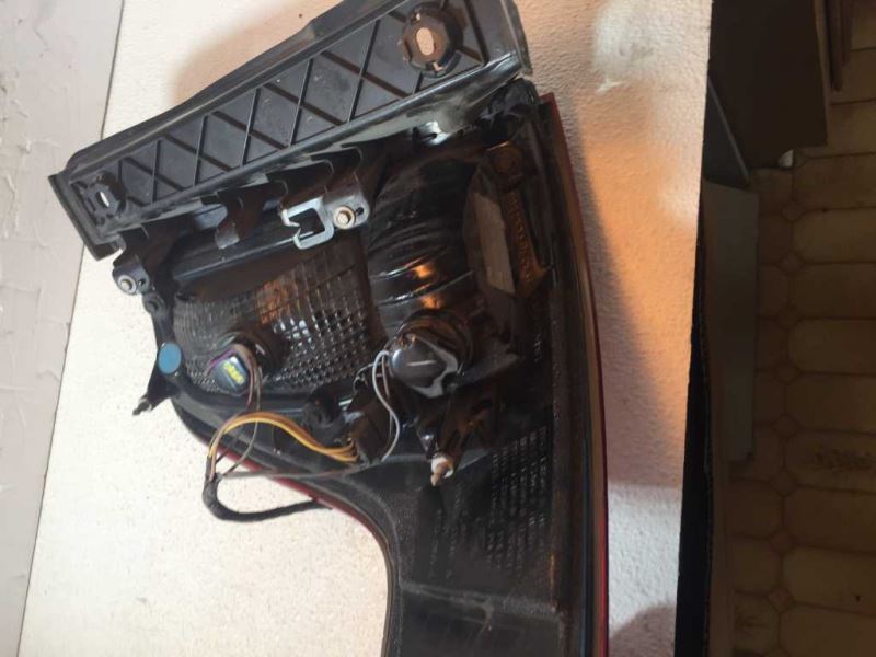 Left taillamp assembly used genuine OEM Ford Explorer 2011-2015