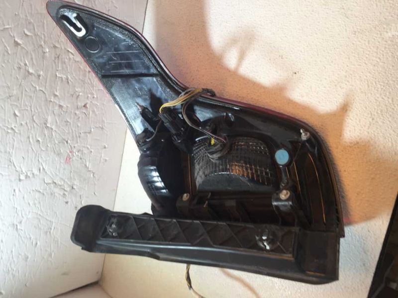 Left taillamp assembly used genuine OEM Ford Explorer 2011-2015