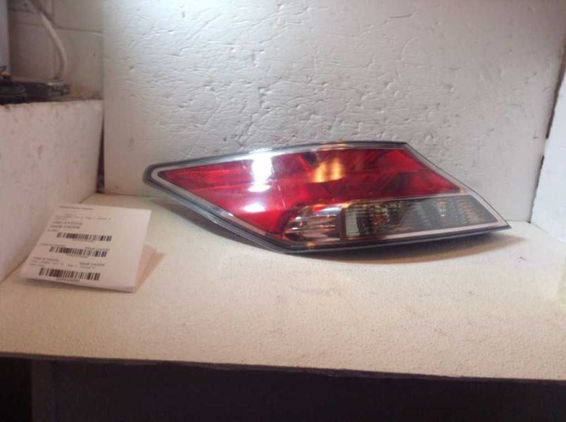 Calavera (luz trasera) izquierda usada original (OEM) Acura TL 2012-2014